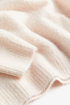 SOFT KNITTED SWEATER
